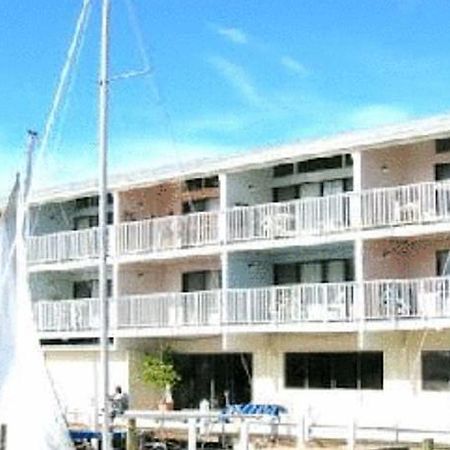 Cedar Cove Beach And Yacht Club Aparthotel Cedar Key Esterno foto